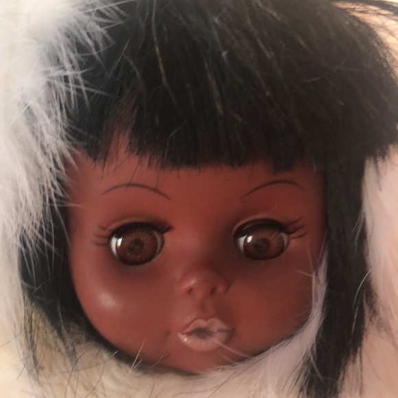 Vintage Eskimo doll - Picture 2 of 4